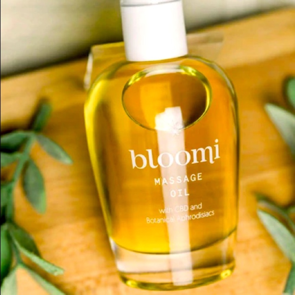 Bloomi Massage Oil with Botanical Aphrodisiacs